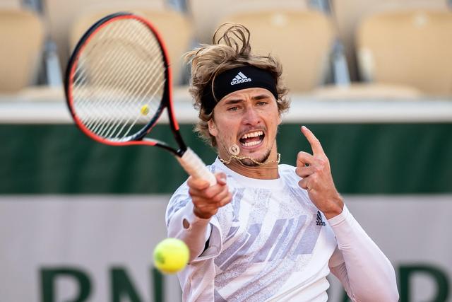 例如英超豪 例如英超豪